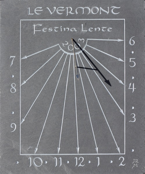 Cadran solaire en ardoise